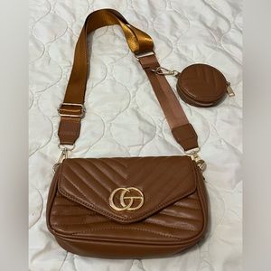 Small pochette style crossbody bag